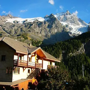 Le Rocher La Grave