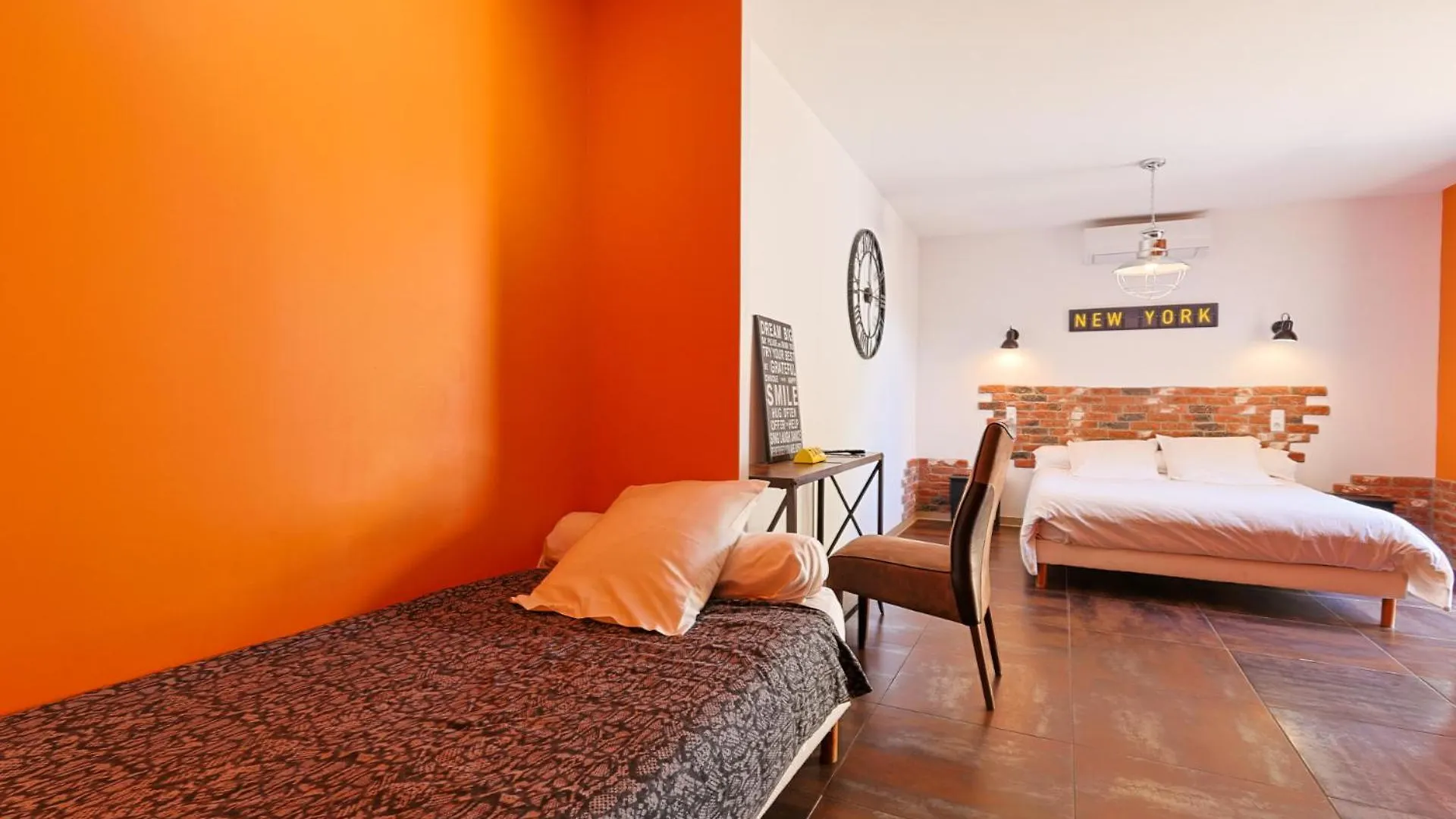Auberge Les Galets Peyruis 3*,